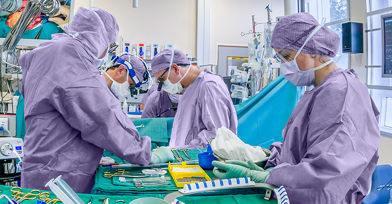 Imagem de médicos no Hospital Pró-Cardíaco.